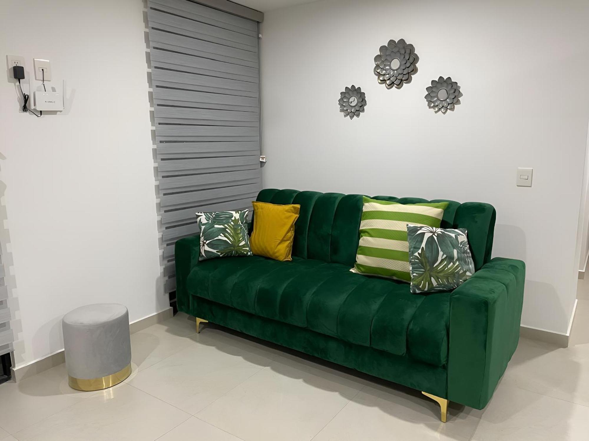 Depa Familiar Centrico Gdl Con Estacionamiento Apartment กัวดาลาฮารา ภายนอก รูปภาพ