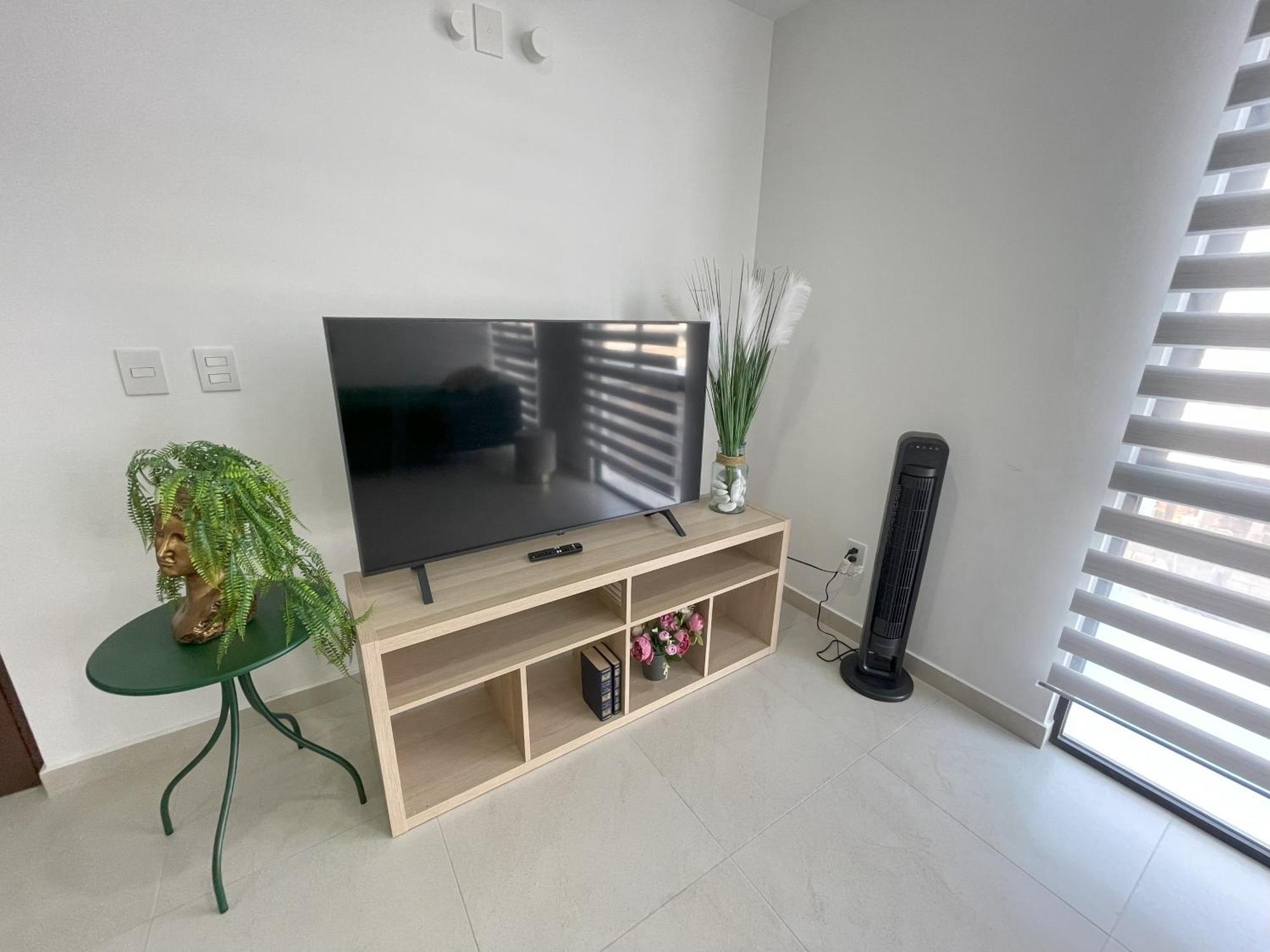 Depa Familiar Centrico Gdl Con Estacionamiento Apartment กัวดาลาฮารา ภายนอก รูปภาพ