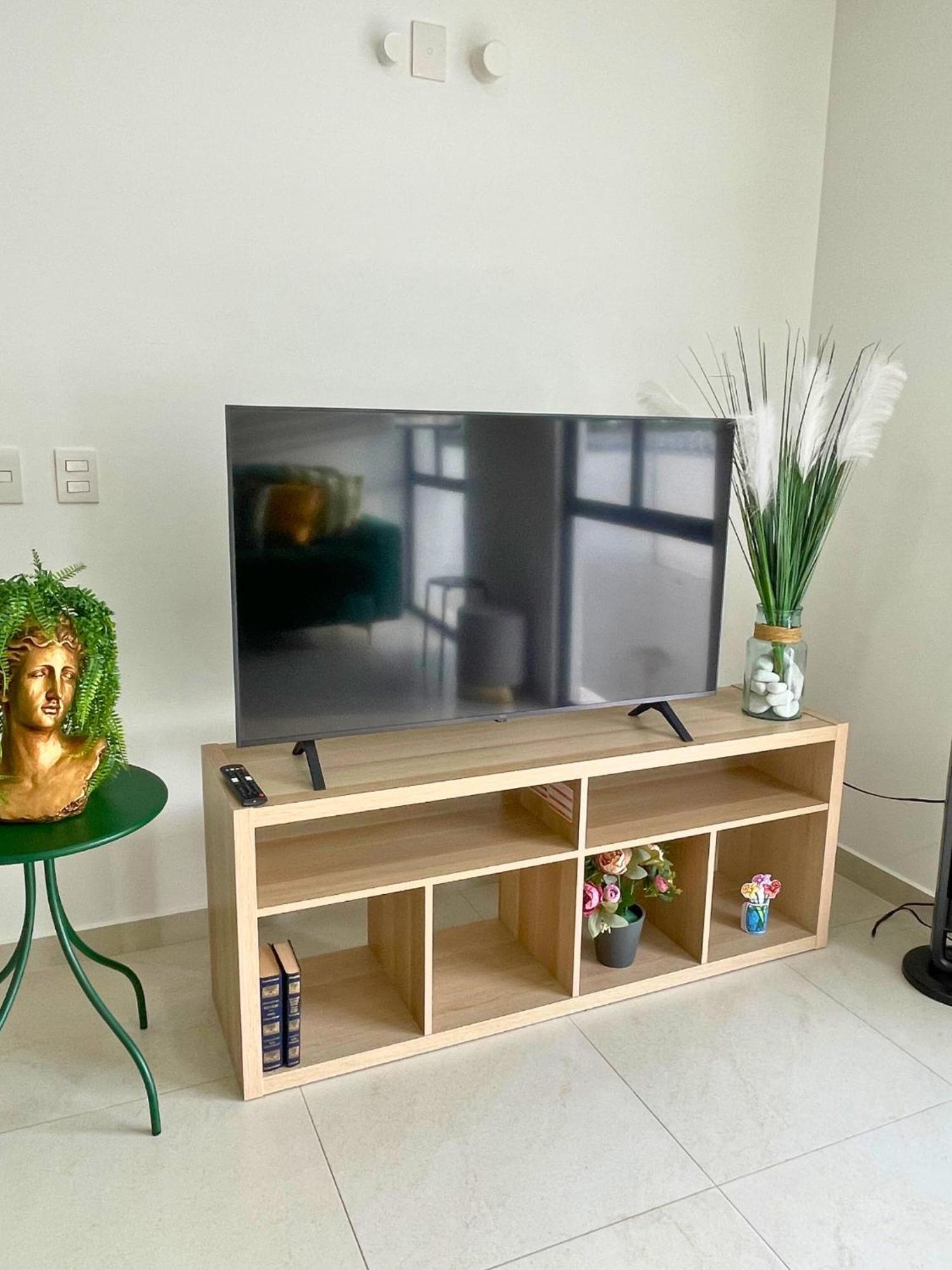 Depa Familiar Centrico Gdl Con Estacionamiento Apartment กัวดาลาฮารา ภายนอก รูปภาพ