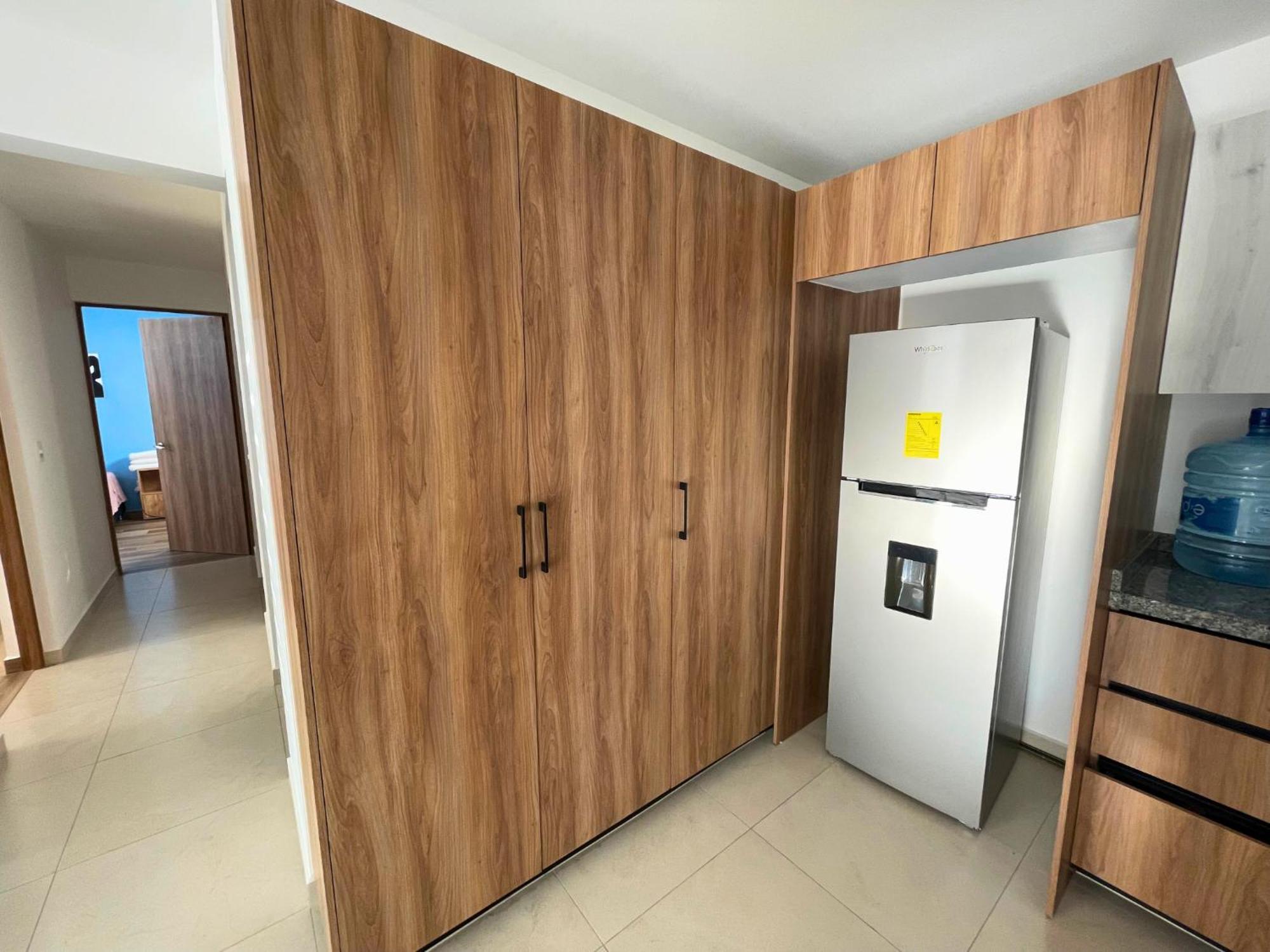 Depa Familiar Centrico Gdl Con Estacionamiento Apartment กัวดาลาฮารา ภายนอก รูปภาพ